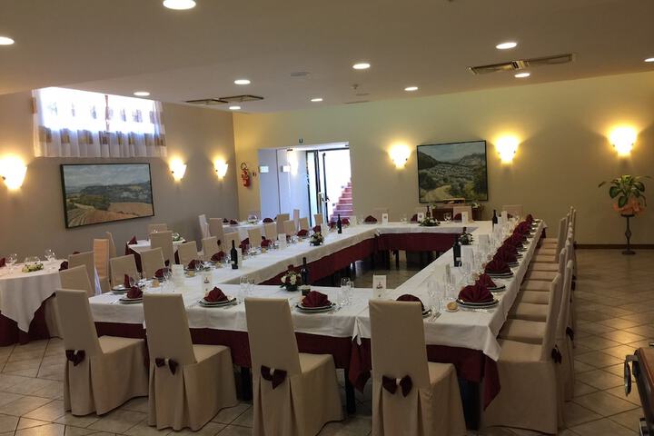Ballroom/Hall 75 of 93