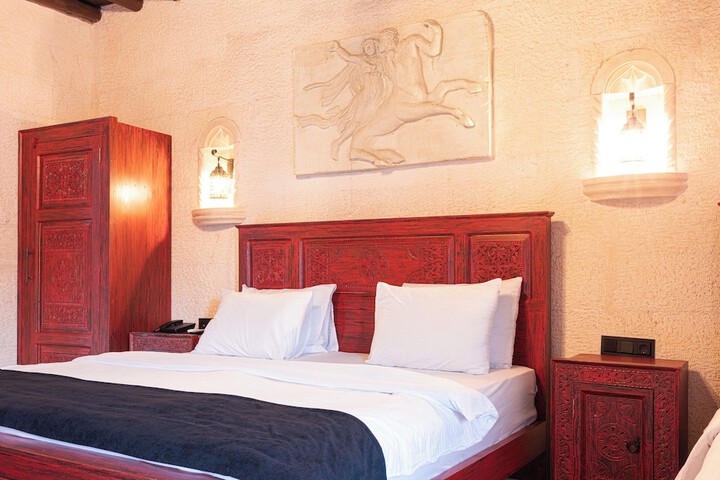 Room 13 of 54