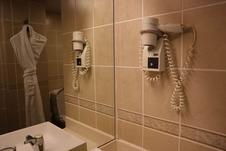 Room 20 of 45