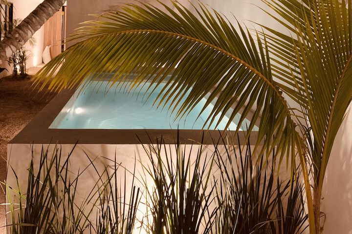 Pool 67 of 84