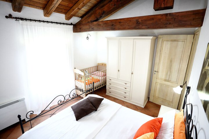 Room 31 of 35
