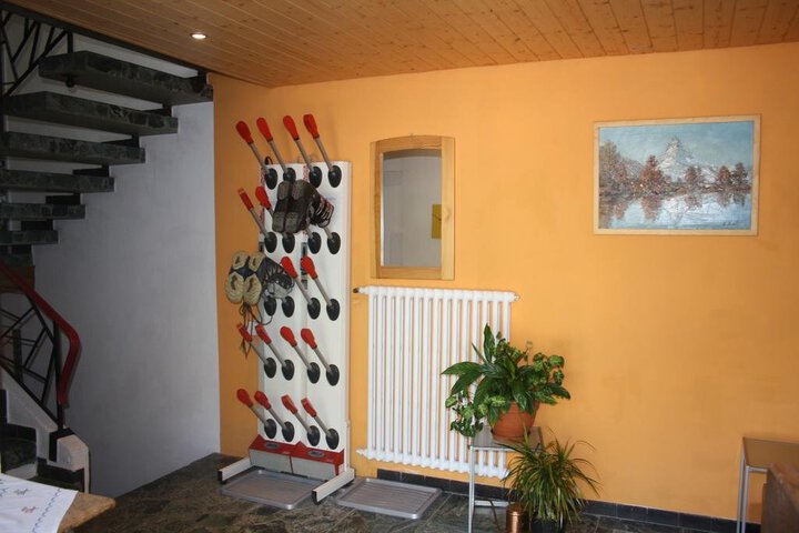 General 8 of 9