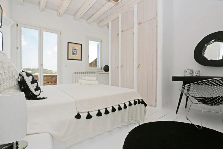Room 4 of 45
