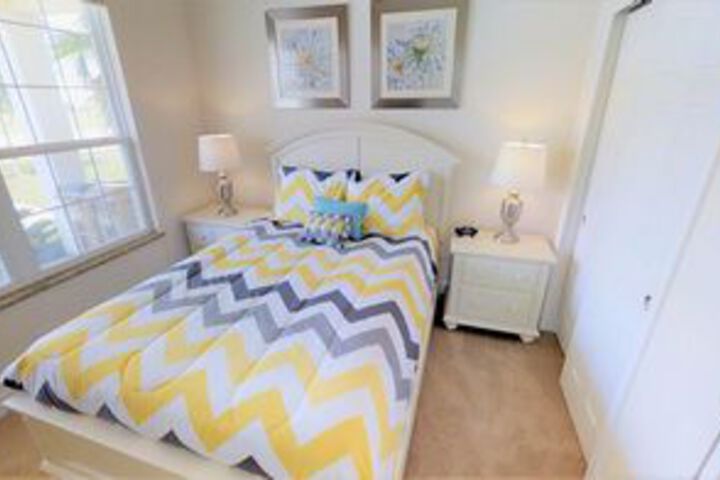 Room 44 of 279