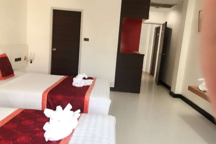 Room 5 of 30