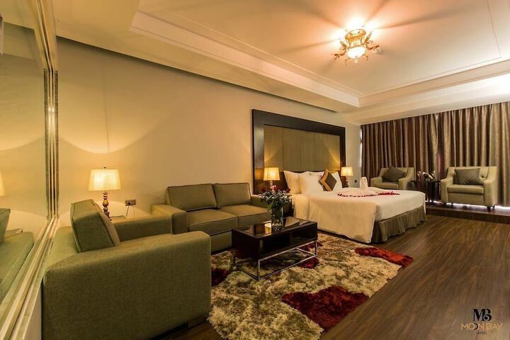 Room 4 of 23