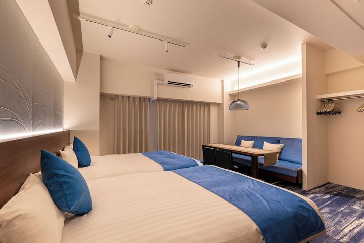 Room 19 of 104