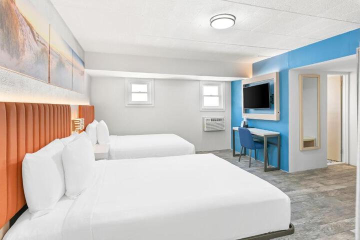 2 Double Beds (5 of 7)