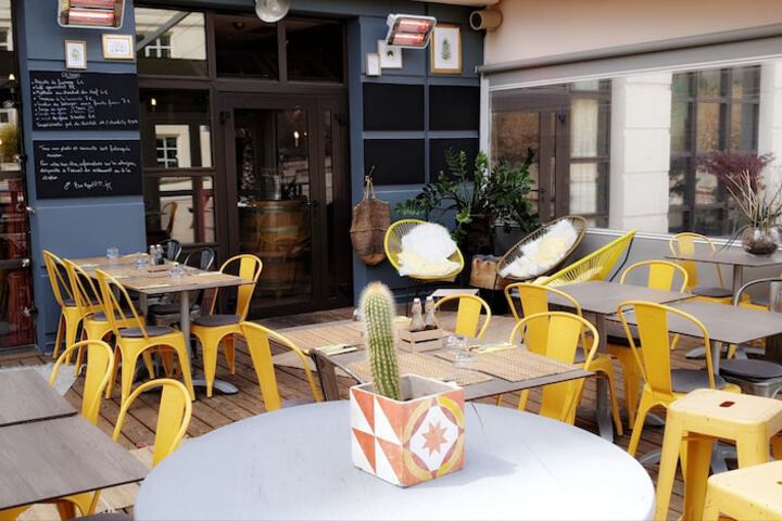 Dining Photos