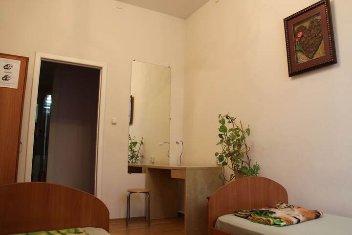 Room 21 of 41