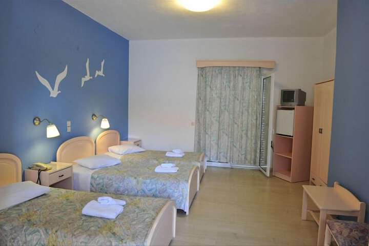 Room 17 of 32
