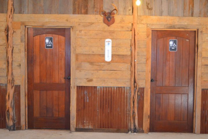 Ballroom/Hall 4 of 148