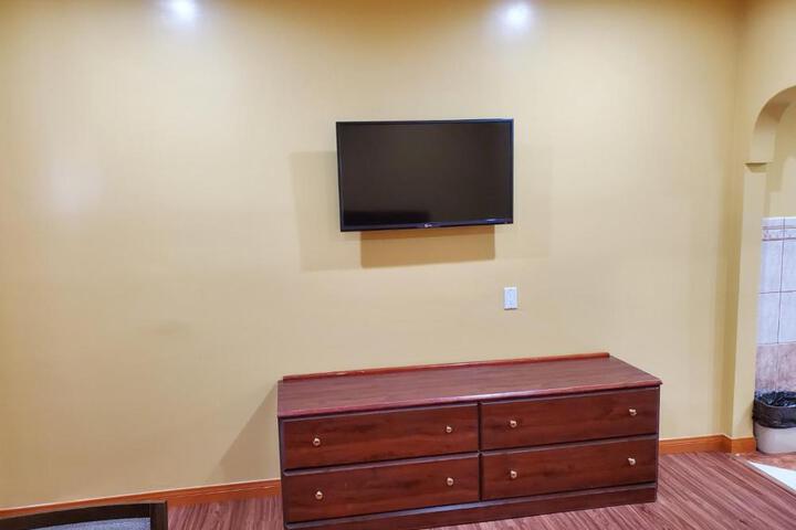 Standard Room, King or Two Doubles (1 of 4)