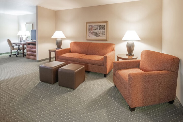2 Queen Beds (4 of 5)