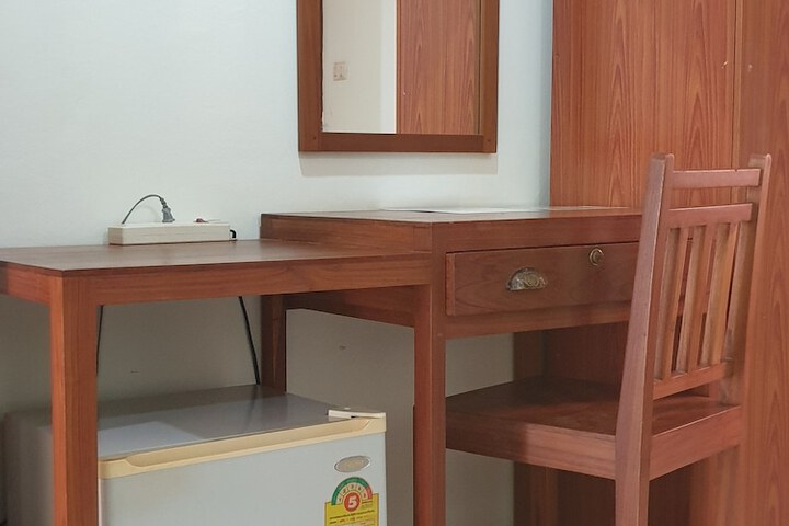 Room 8 of 24