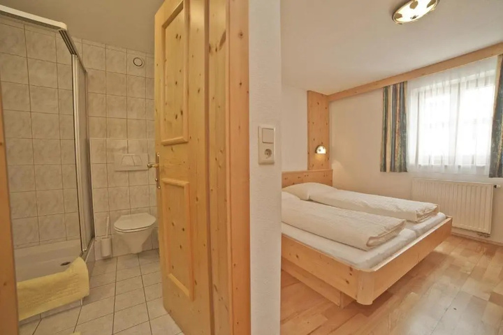 Room 2 of 19