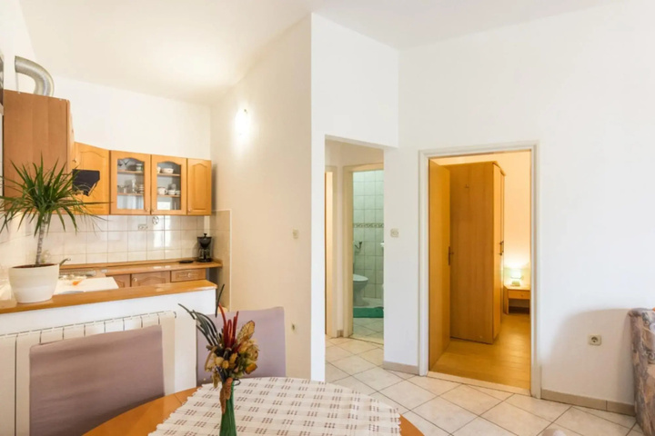 Room 3 of 17