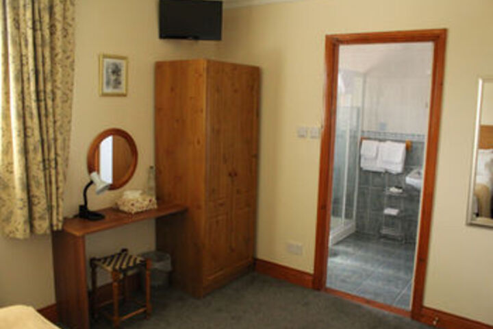 Room 23 of 27