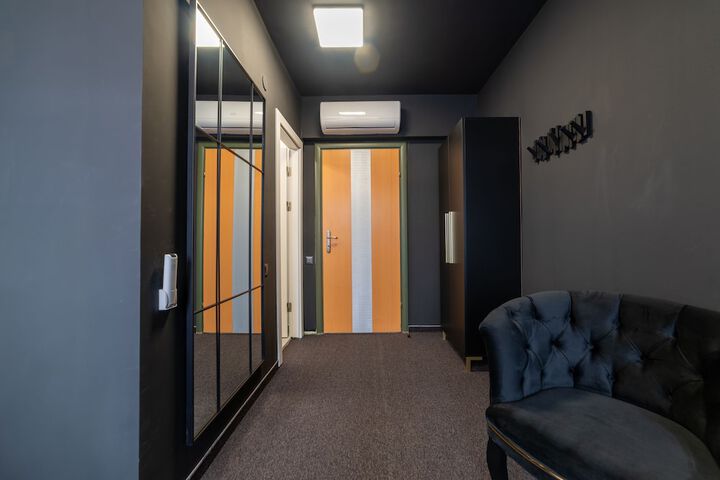 Room 45 of 112