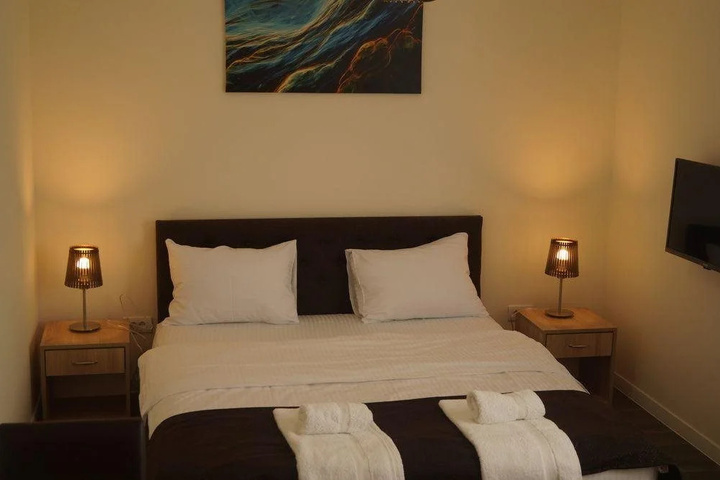 Room 5 of 22