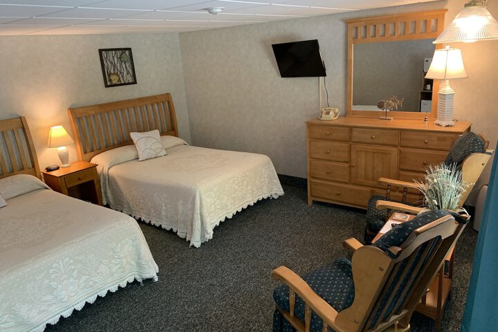 Room 34 of 167