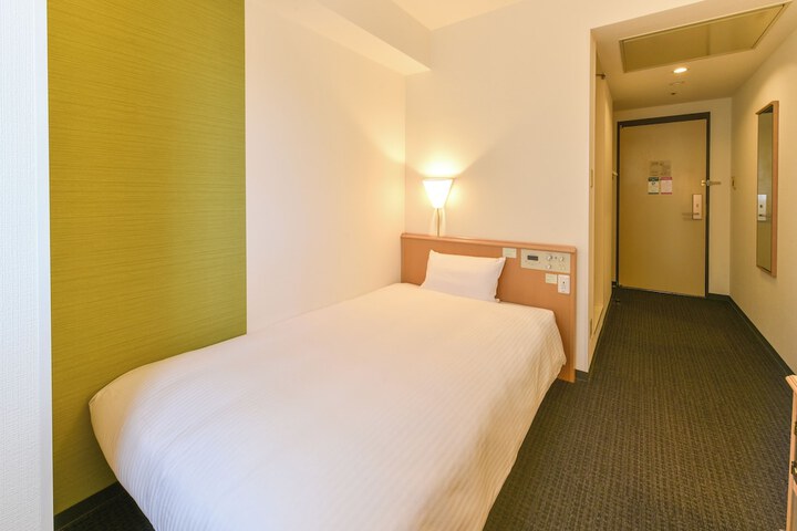 Room 13 of 29
