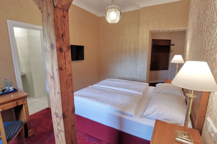Room 36 of 115
