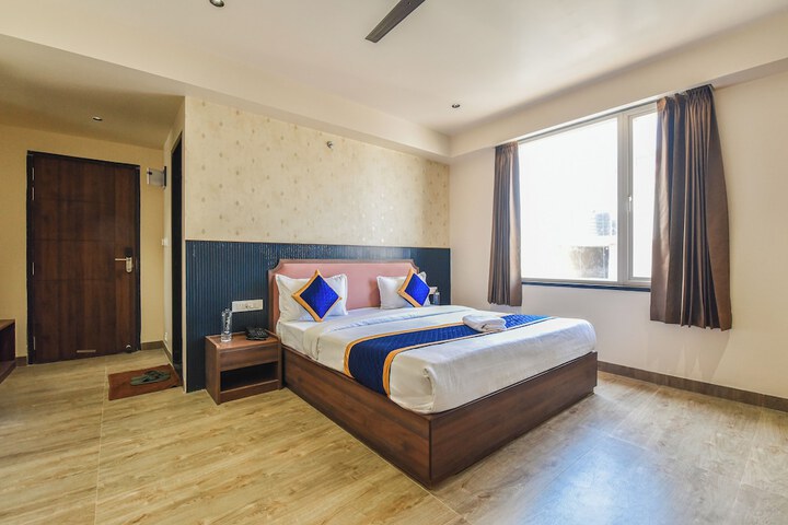 Room 3 of 18