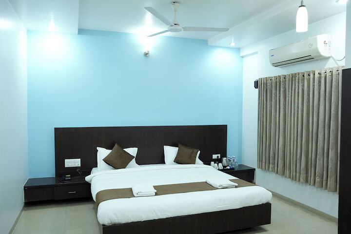 Room 18 of 42