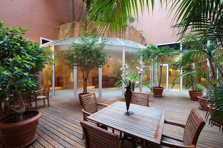 Hotel Interior 52 of 91