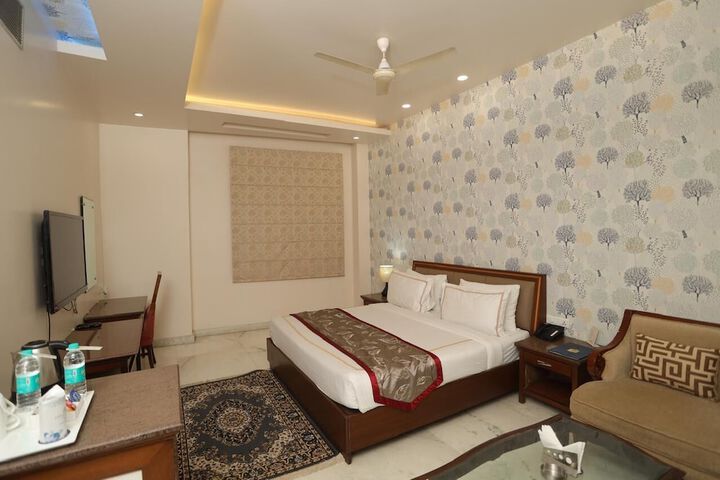 Room 155 of 288