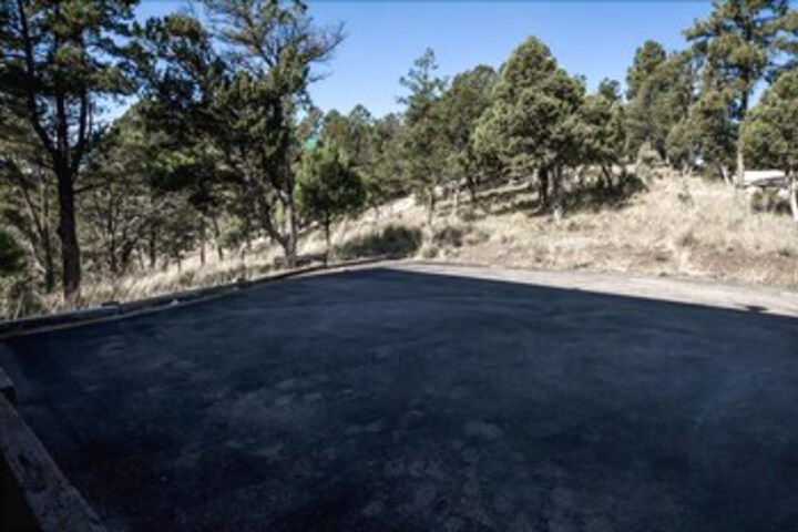 Property Grounds 25 of 33