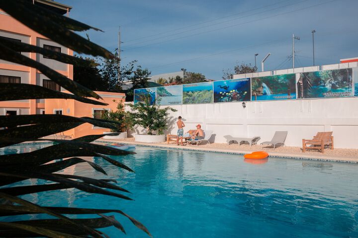 Pool 17 of 29