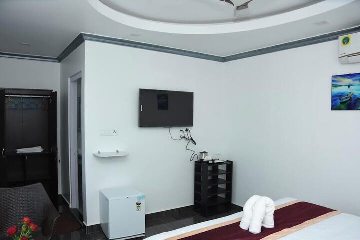 Room 15 of 40