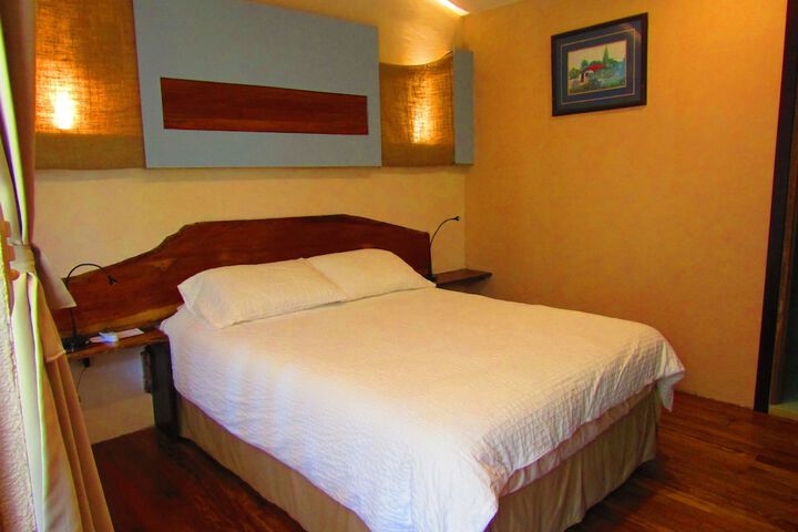 Room 10 of 46