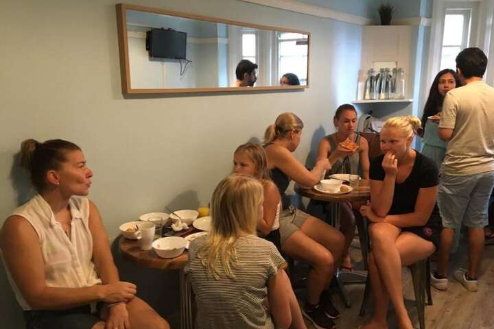 Dining 44 of 61