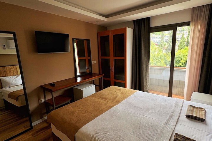 Room 30 of 123