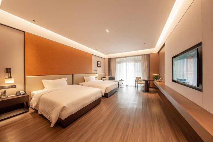 Room 8 of 51