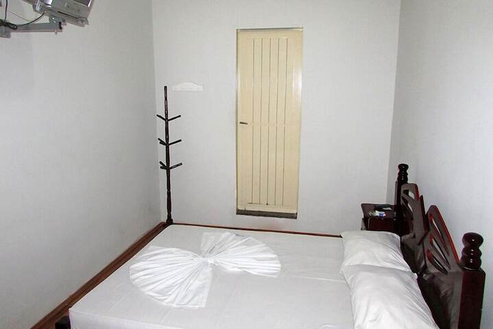 Room 7 of 52