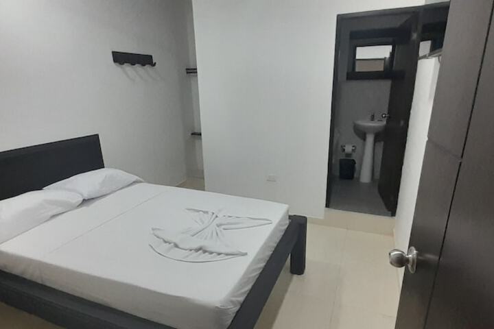 Room 3 of 8
