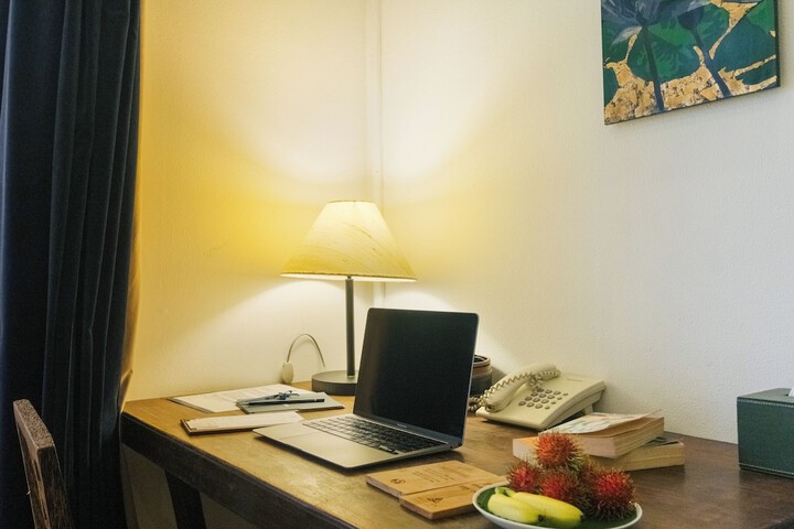 Room 95 of 196