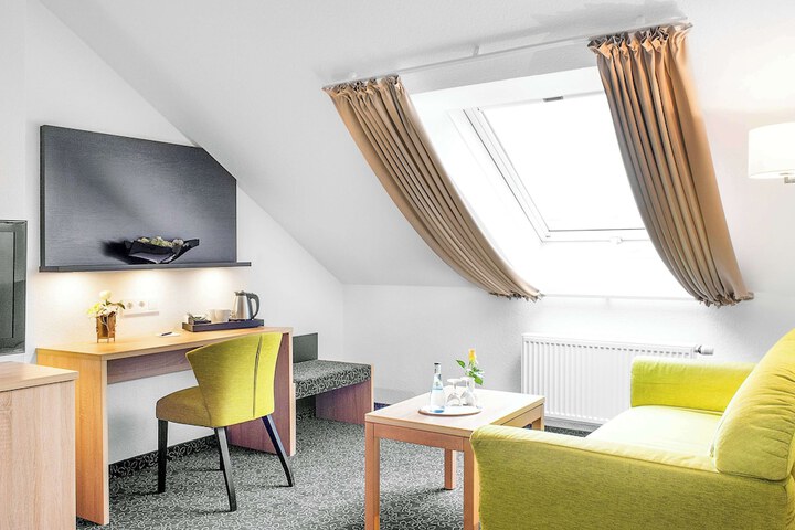 Room 20 of 38