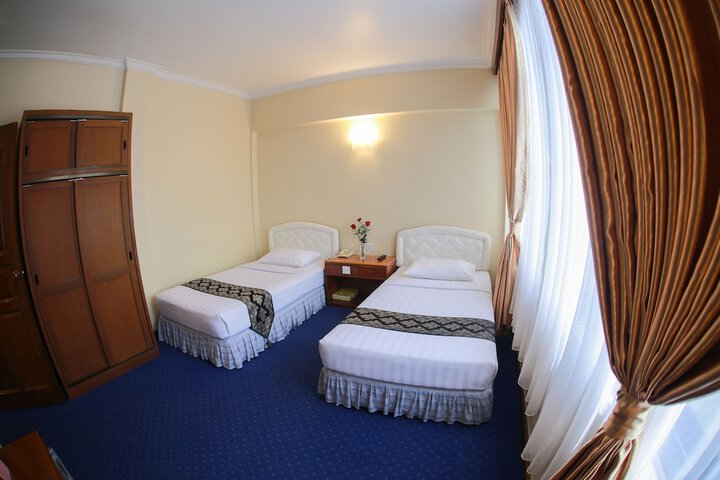 Room 20 of 48