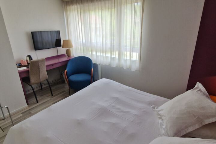 Room 79 of 127