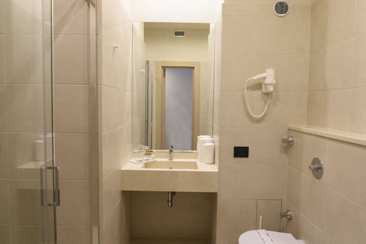 Clean Restrooms