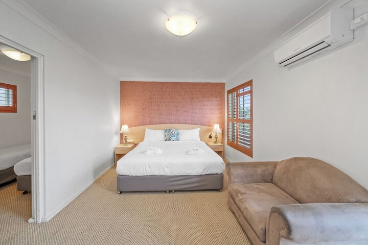 Room 14 of 45
