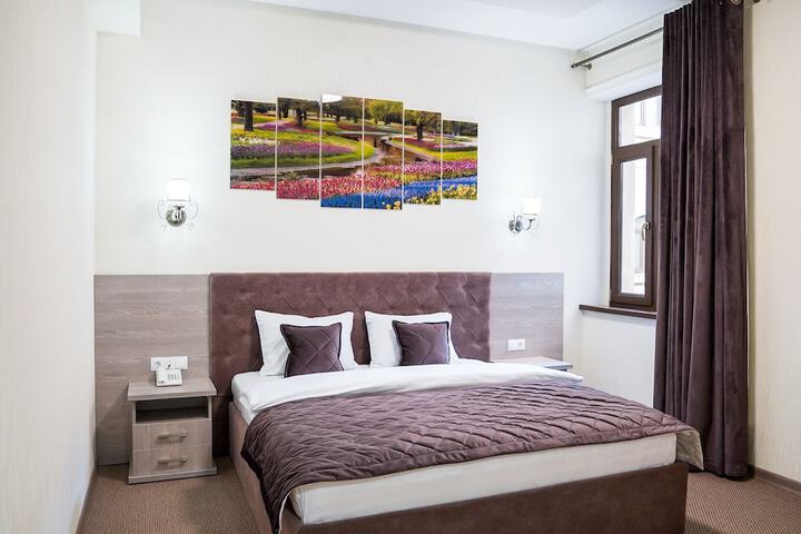 Room 3 of 46