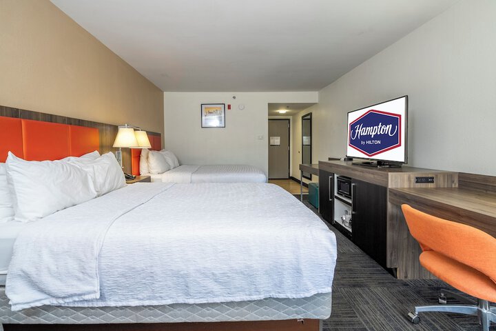 Room 40 of 96