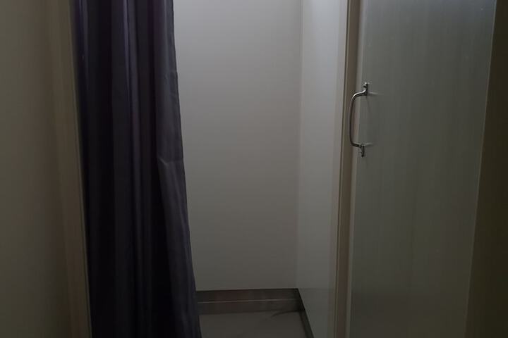 Room 20 of 40