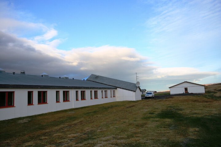 Hotel Exterior 2 of 29